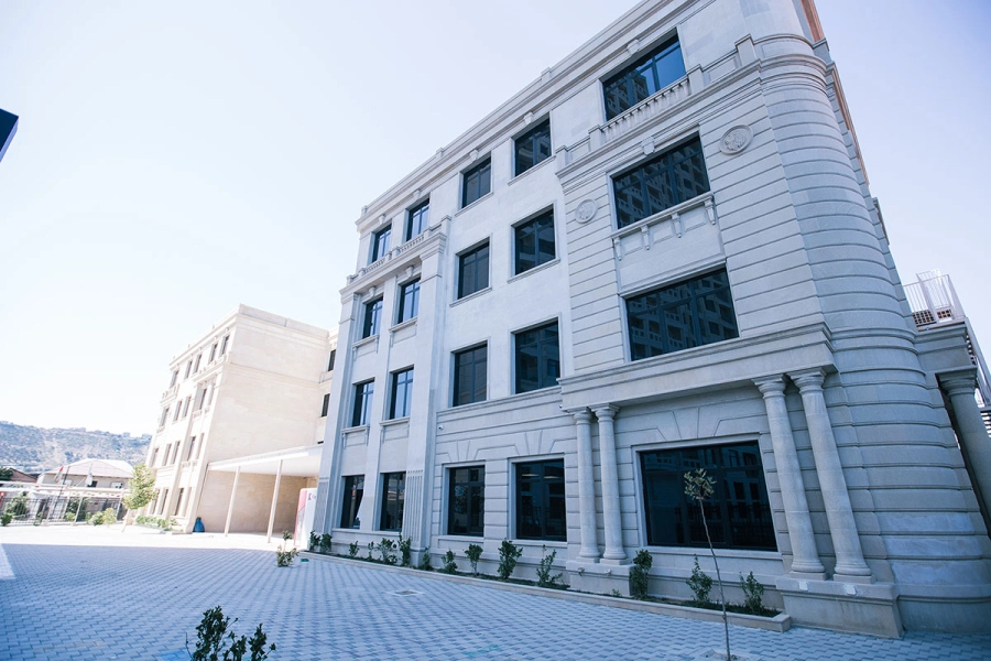 Bakı şəhəri, Səbail rayonu, qeyri-yaşayış binası