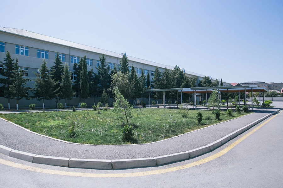 Abşeron rayon, Xırdalan Şəhər 8 nömrəli tam orta məktəb