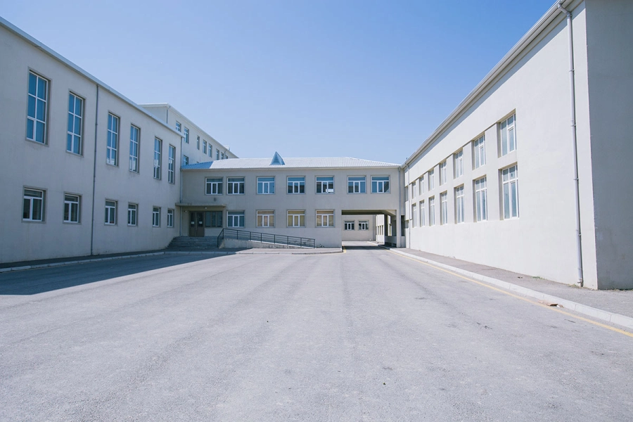 Abşeron rayon, Xırdalan Şəhər 8 nömrəli tam orta məktəb